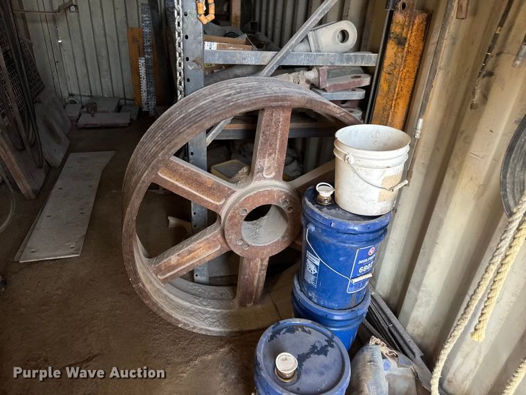 image for item EM8300 Crushing plant