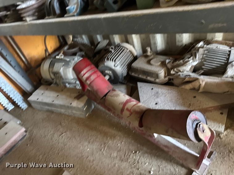 image for item EM8300 Crushing plant