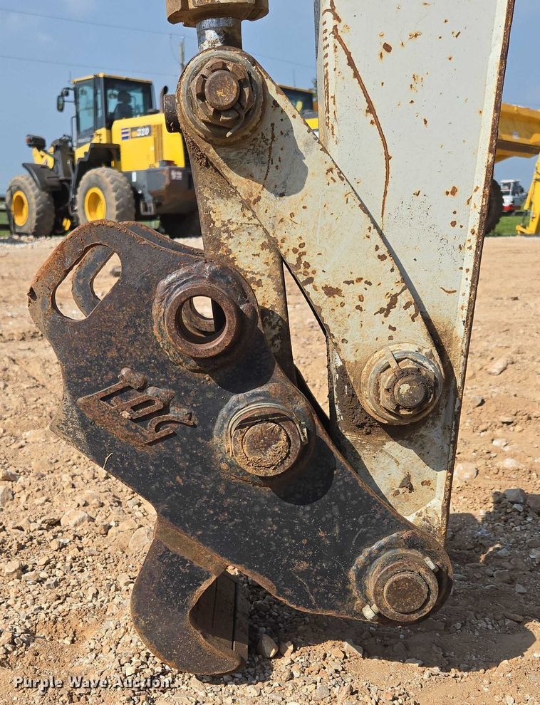 image for item EN3753 2015 Takeuchi TB240 mini excavator