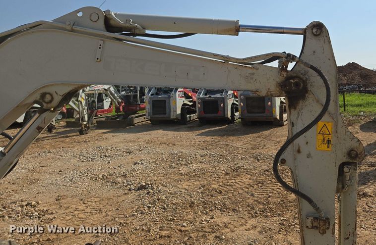 image for item EN3753 2015 Takeuchi TB240 mini excavator