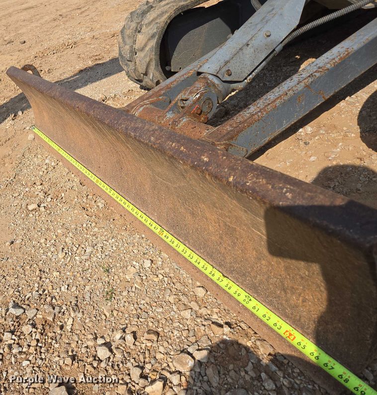 image for item EN3753 2015 Takeuchi TB240 mini excavator