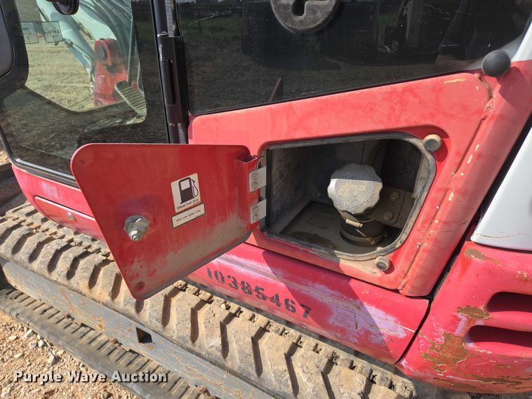 image for item EN3753 2015 Takeuchi TB240 mini excavator
