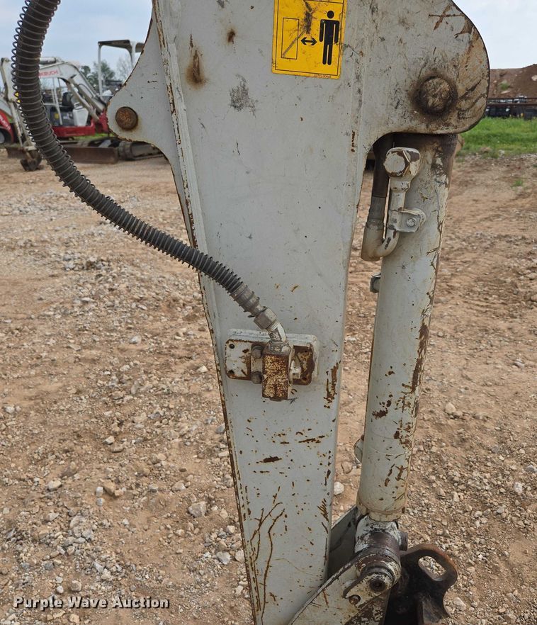 image for item EN3753 2015 Takeuchi TB240 mini excavator