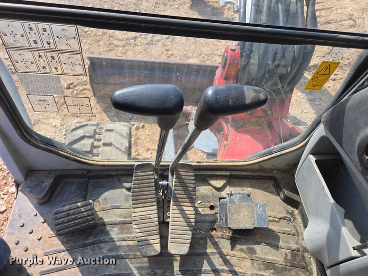 image for item EN3753 2015 Takeuchi TB240 mini excavator