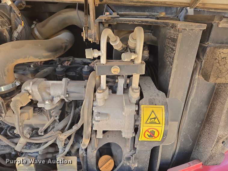 image for item EN3753 2015 Takeuchi TB240 mini excavator