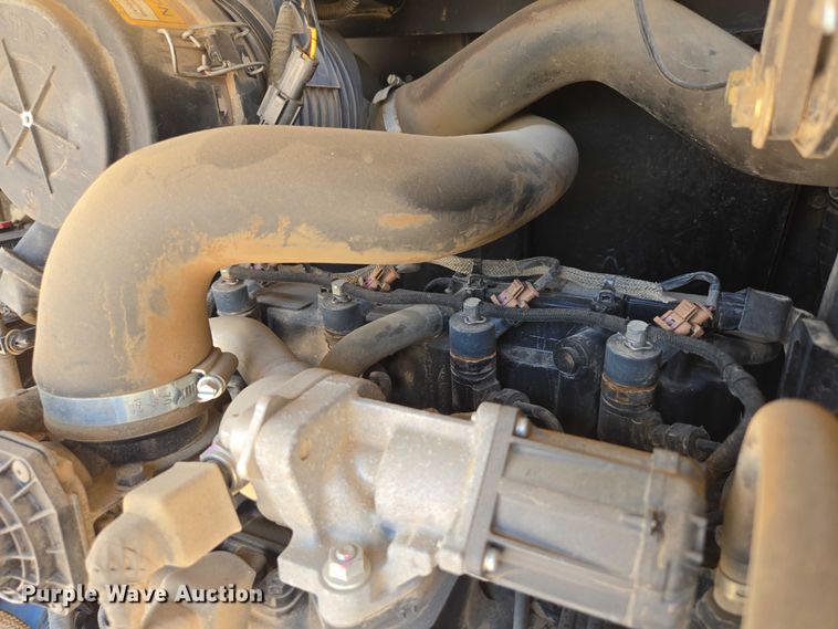 image for item EN3753 2015 Takeuchi TB240 mini excavator