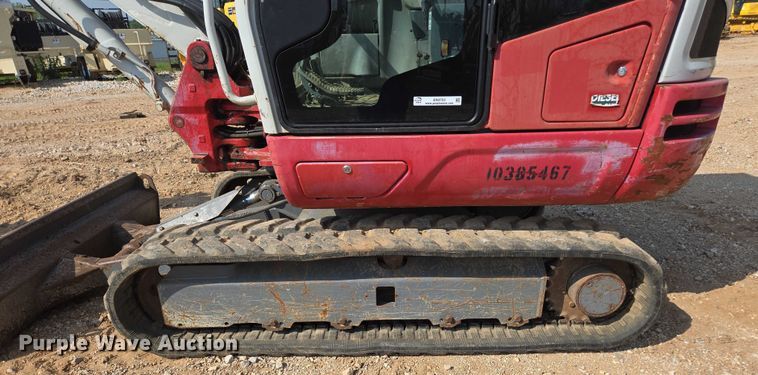 image for item EN3753 2015 Takeuchi TB240 mini excavator