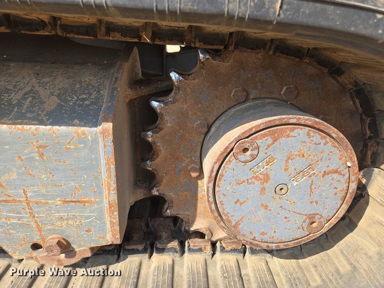 image for item EN3753 2015 Takeuchi TB240 mini excavator