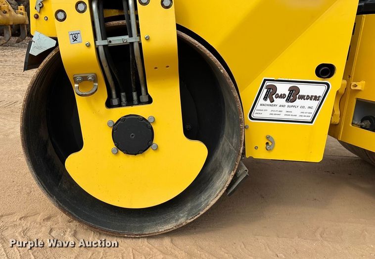 image for item EN5612 2018 Bomag BW138AD-5 double drum vibratory roller