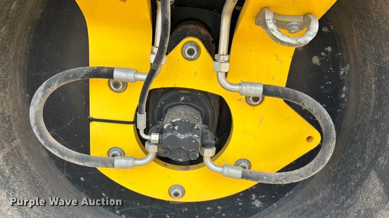 image for item EN5612 2018 Bomag BW138AD-5 double drum vibratory roller
