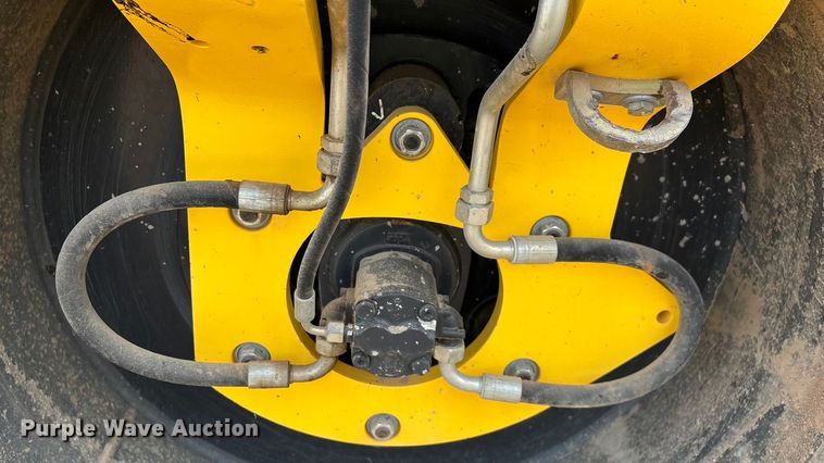 image for item EN5612 2018 Bomag BW138AD-5 double drum vibratory roller