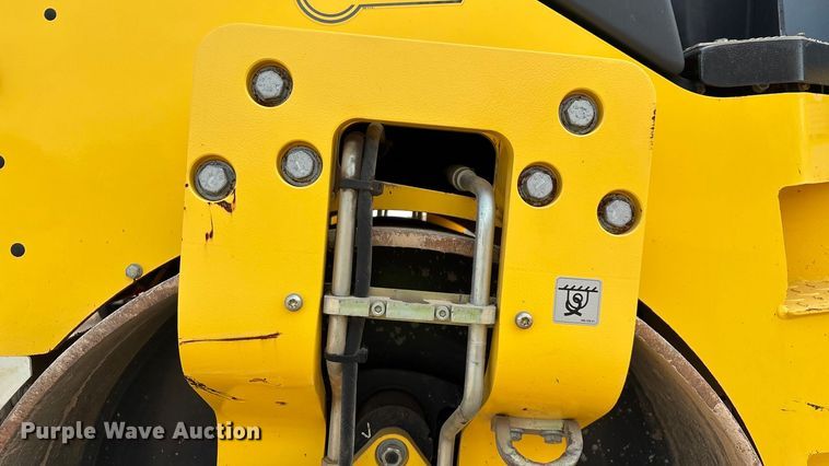 image for item EN5612 2018 Bomag BW138AD-5 double drum vibratory roller
