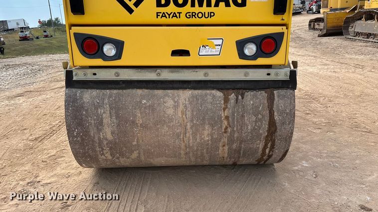 image for item EN5612 2018 Bomag BW138AD-5 double drum vibratory roller