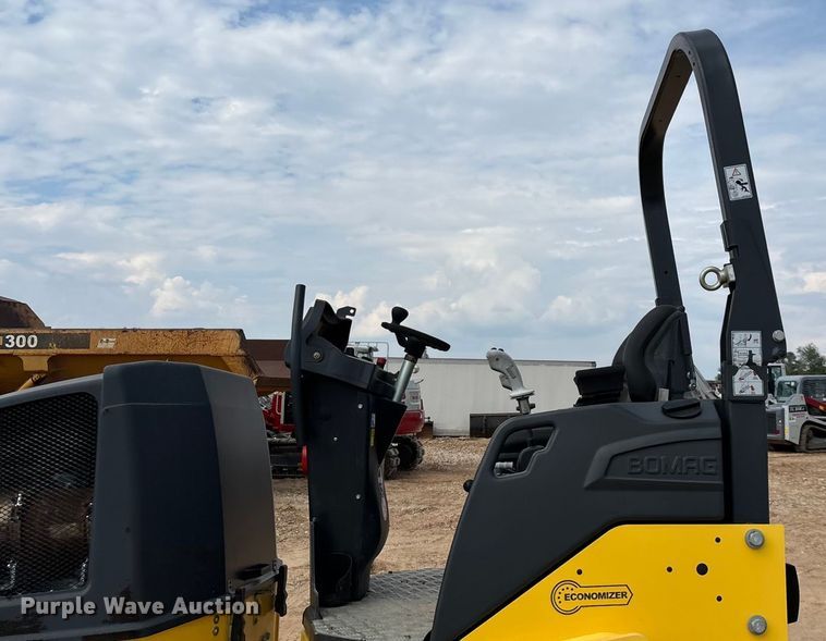 image for item EN5612 2018 Bomag BW138AD-5 double drum vibratory roller