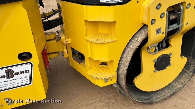 image for item EN5612 2018 Bomag BW138AD-5 double drum vibratory roller