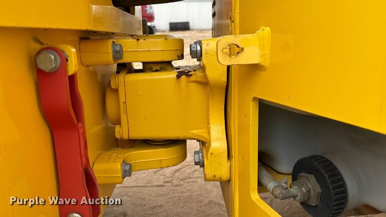 image for item EN5612 2018 Bomag BW138AD-5 double drum vibratory roller