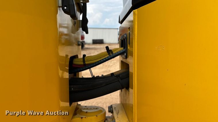 image for item EN5612 2018 Bomag BW138AD-5 double drum vibratory roller