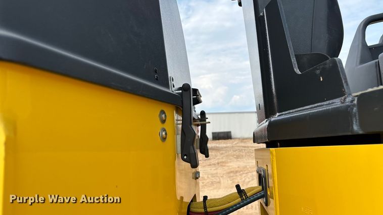 image for item EN5612 2018 Bomag BW138AD-5 double drum vibratory roller