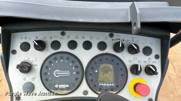 image for item EN5612 2018 Bomag BW138AD-5 double drum vibratory roller