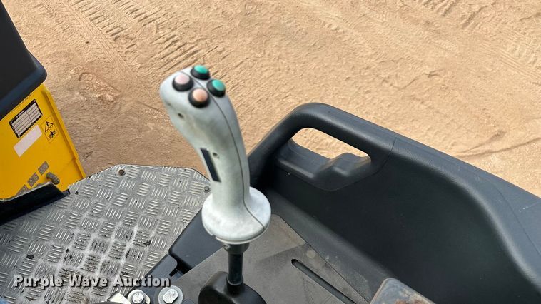 image for item EN5612 2018 Bomag BW138AD-5 double drum vibratory roller