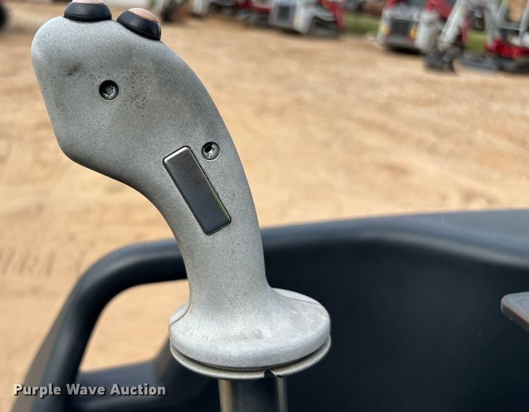 image for item EN5612 2018 Bomag BW138AD-5 double drum vibratory roller