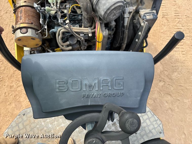 image for item EN5612 2018 Bomag BW138AD-5 double drum vibratory roller