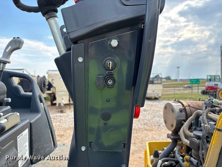 image for item EN5612 2018 Bomag BW138AD-5 double drum vibratory roller