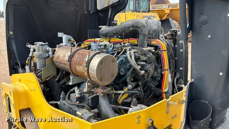 image for item EN5612 2018 Bomag BW138AD-5 double drum vibratory roller