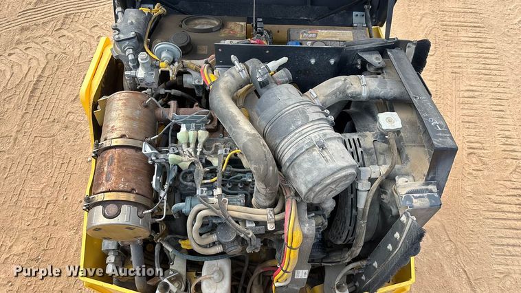 image for item EN5612 2018 Bomag BW138AD-5 double drum vibratory roller