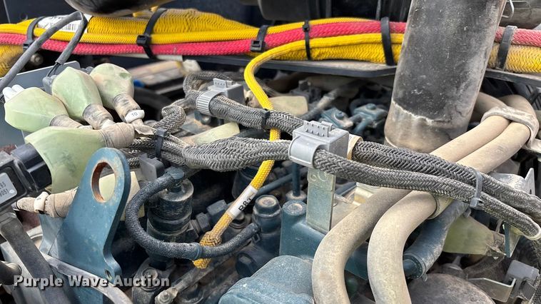 image for item EN5612 2018 Bomag BW138AD-5 double drum vibratory roller