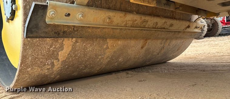 image for item EN5612 2018 Bomag BW138AD-5 double drum vibratory roller