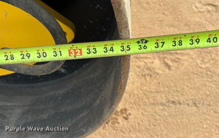 image for item EN5612 2018 Bomag BW138AD-5 double drum vibratory roller