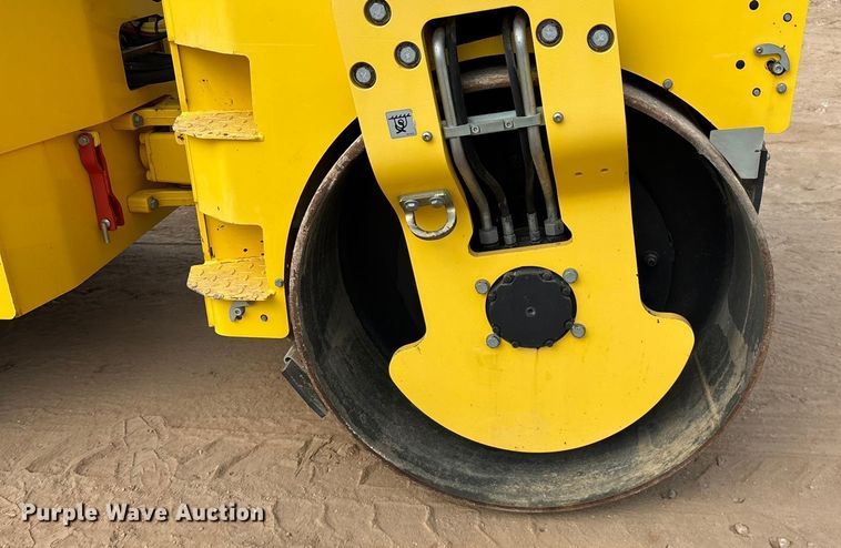 image for item EN5612 2018 Bomag BW138AD-5 double drum vibratory roller