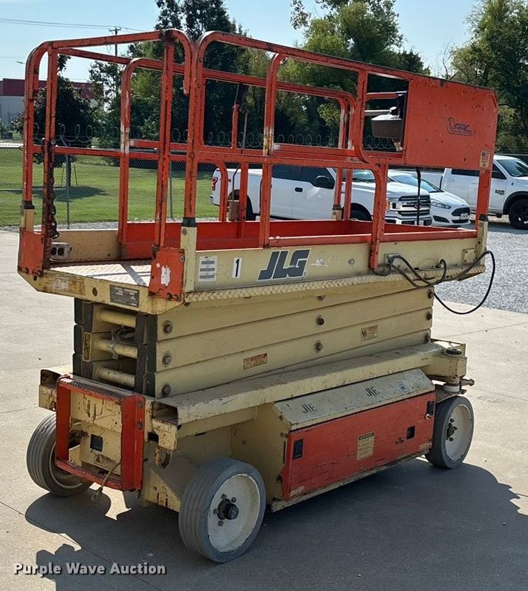 image for item EN5614 1997 JLG 2646E scissor lift