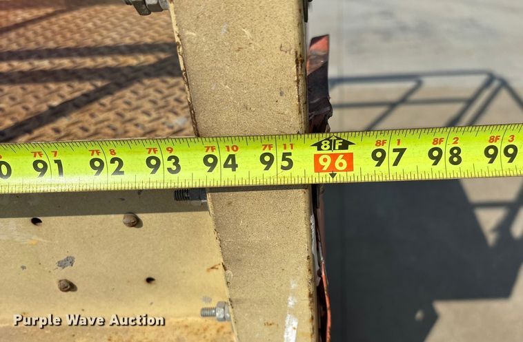 image for item EN5614 1997 JLG 2646E scissor lift