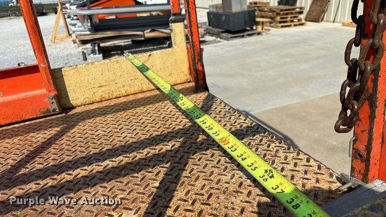 image for item EN5614 1997 JLG 2646E scissor lift