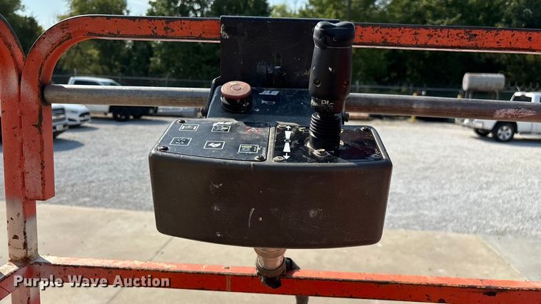 image for item EN5614 1997 JLG 2646E scissor lift