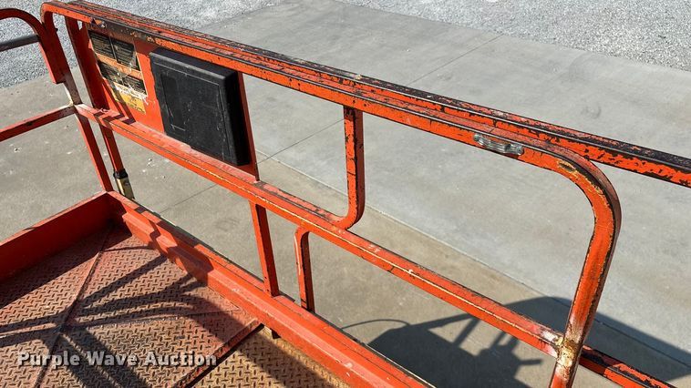 image for item EN5614 1997 JLG 2646E scissor lift