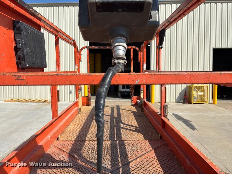 image for item EN5614 1997 JLG 2646E scissor lift