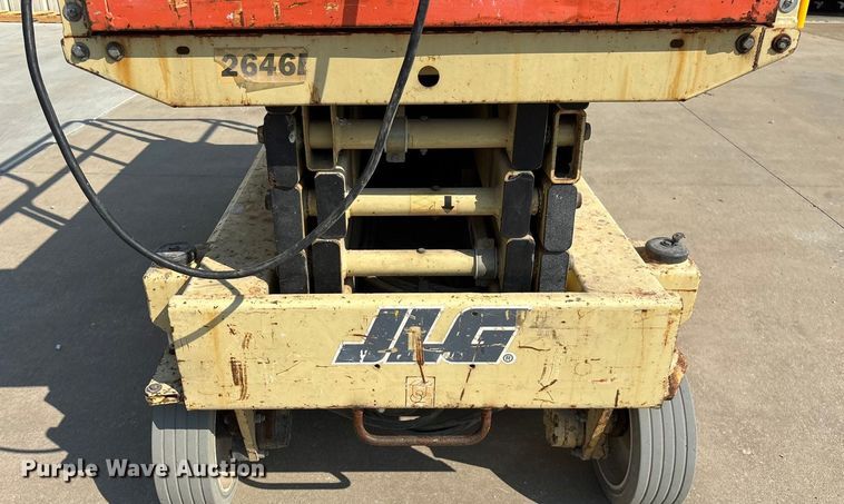image for item EN5614 1997 JLG 2646E scissor lift