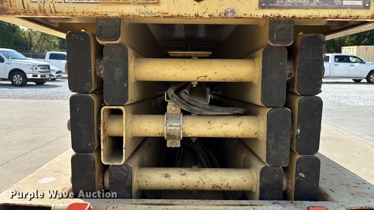 image for item EN5614 1997 JLG 2646E scissor lift
