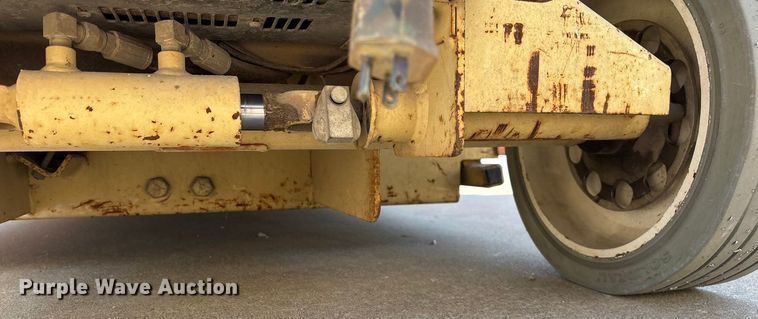 image for item EN5614 1997 JLG 2646E scissor lift