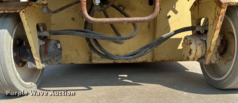 image for item EN5614 1997 JLG 2646E scissor lift