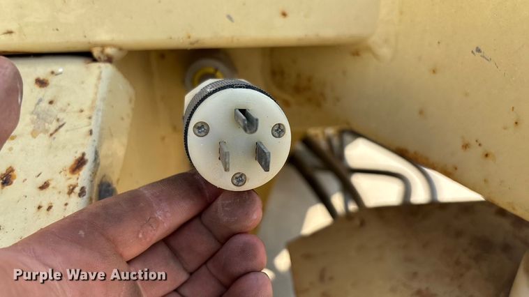 image for item EN5614 1997 JLG 2646E scissor lift