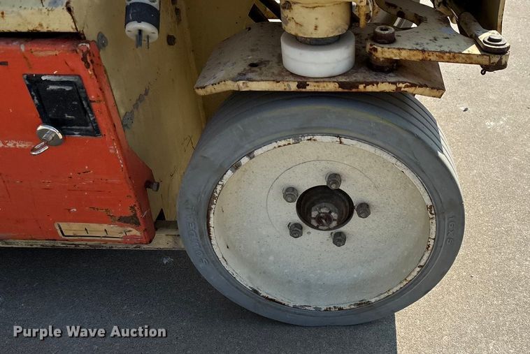 image for item EN5614 1997 JLG 2646E scissor lift