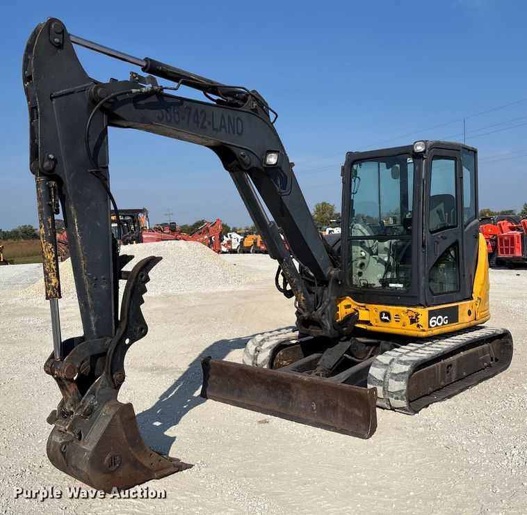 EXCAVADORA 2014 JOHN DEERE 60G