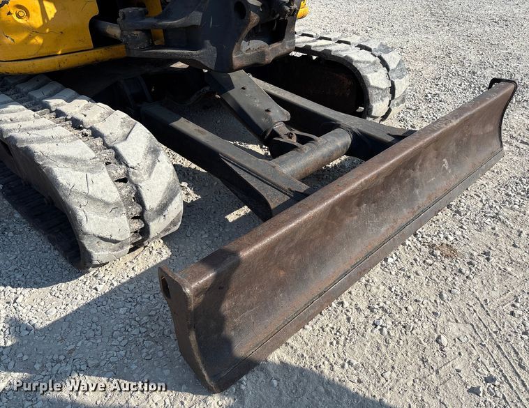 image for item EN7002 2014 John Deere 60G mini excavator