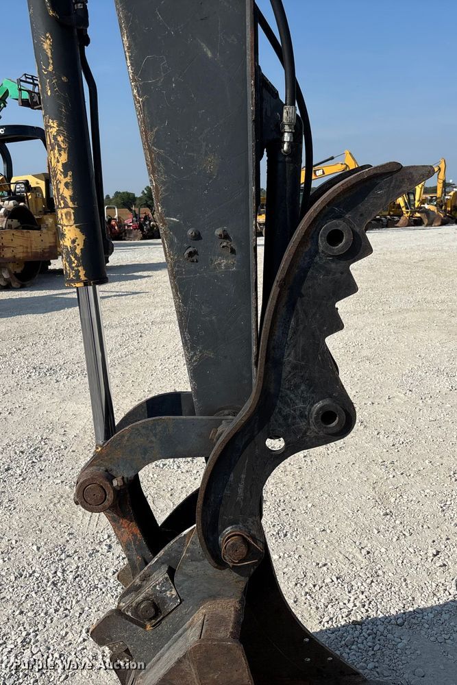 image for item EN7002 2014 John Deere 60G mini excavator