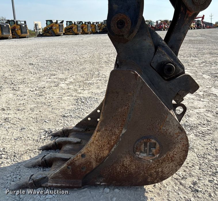 image for item EN7002 2014 John Deere 60G mini excavator