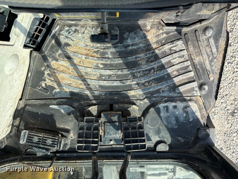 image for item EN7002 2014 John Deere 60G mini excavator